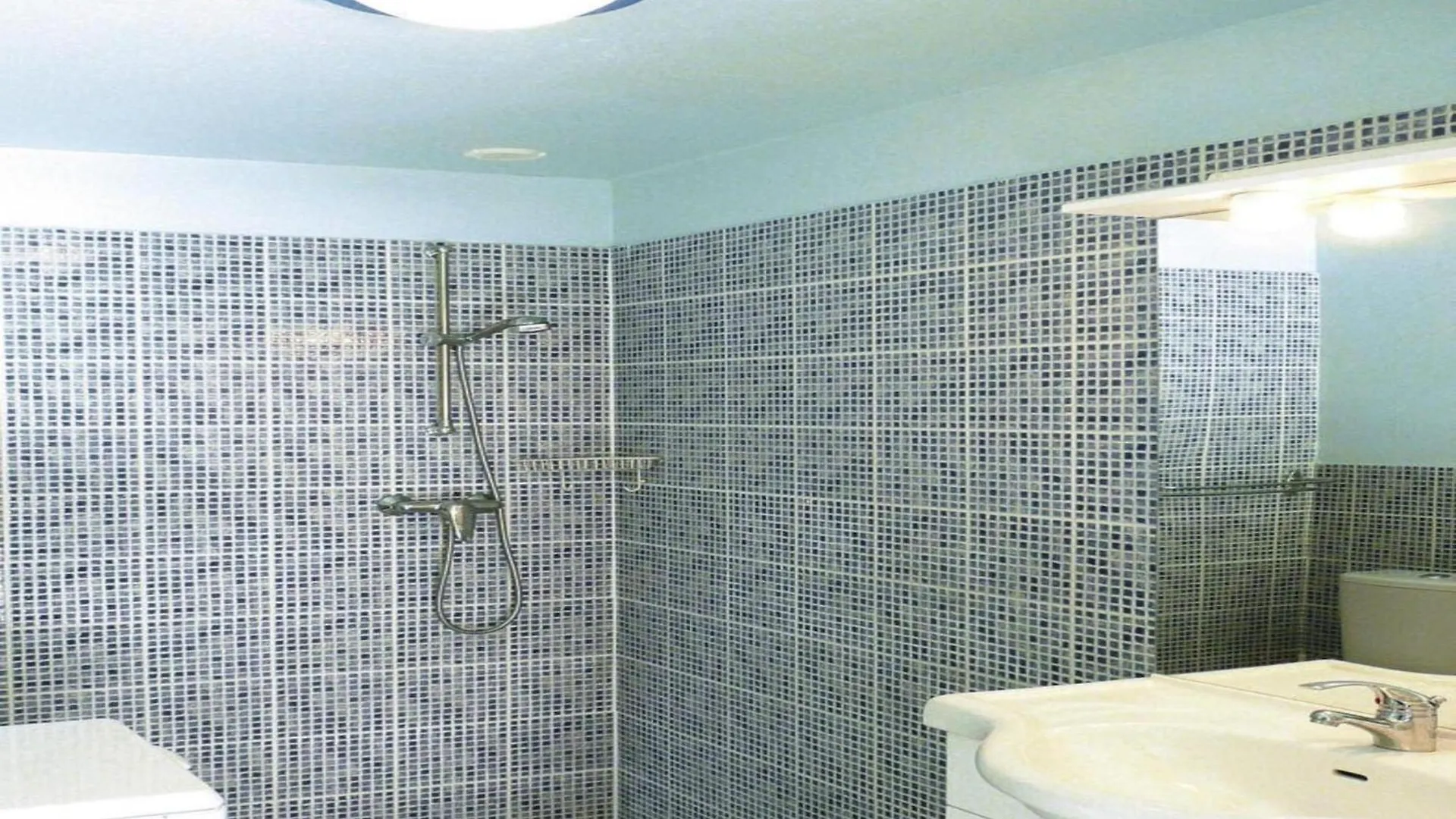 Nice Holiday Home Near The Beach Пленёф-Валь-Андре 0*,